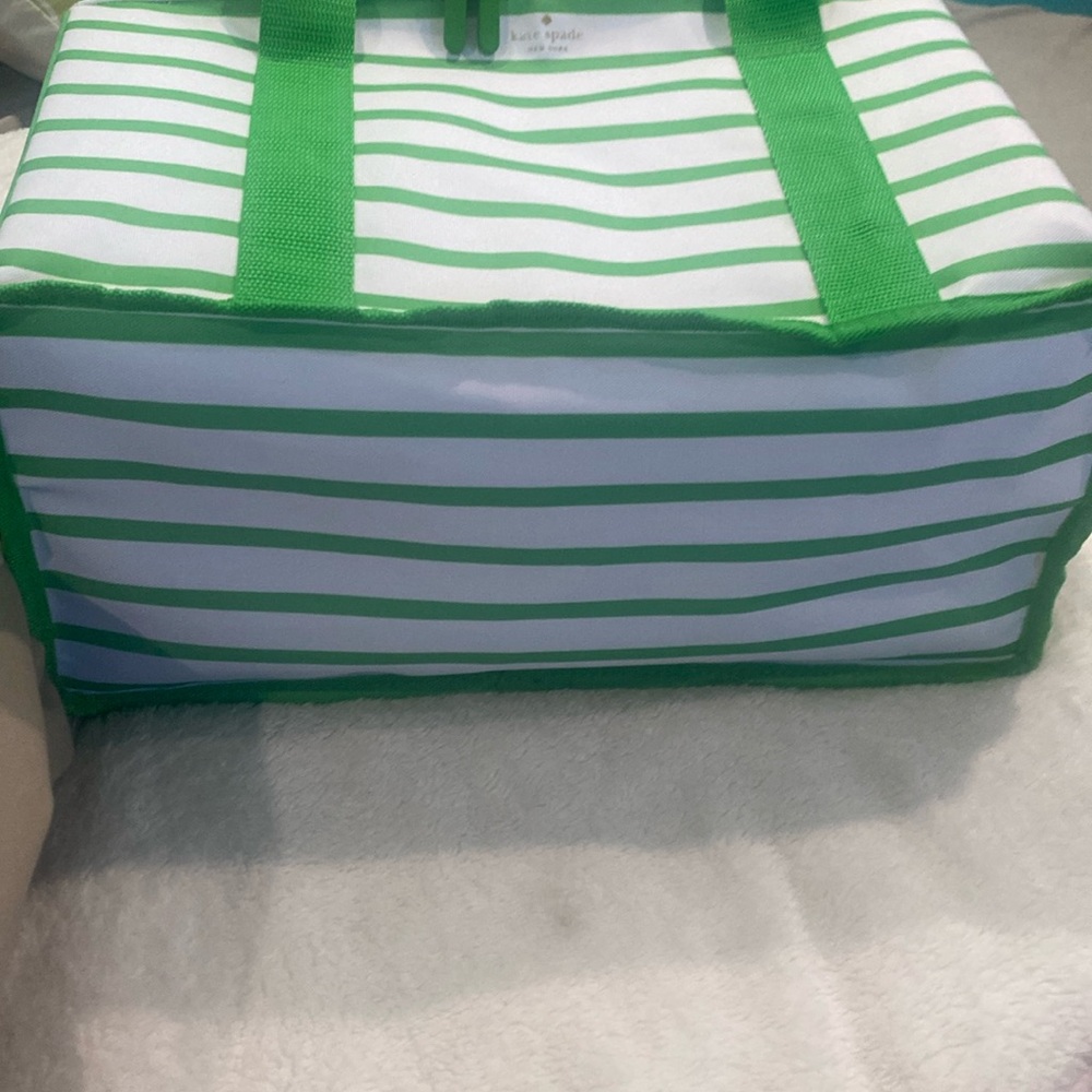 🆕♠️kate spade♠️ Cooler Bag, “Green Stripes”♠️ - Picture 5 of 7